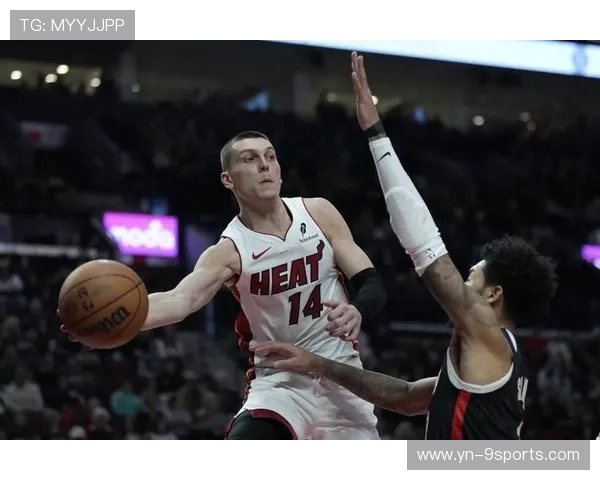 希罗外线再次命中，热火扩大比分