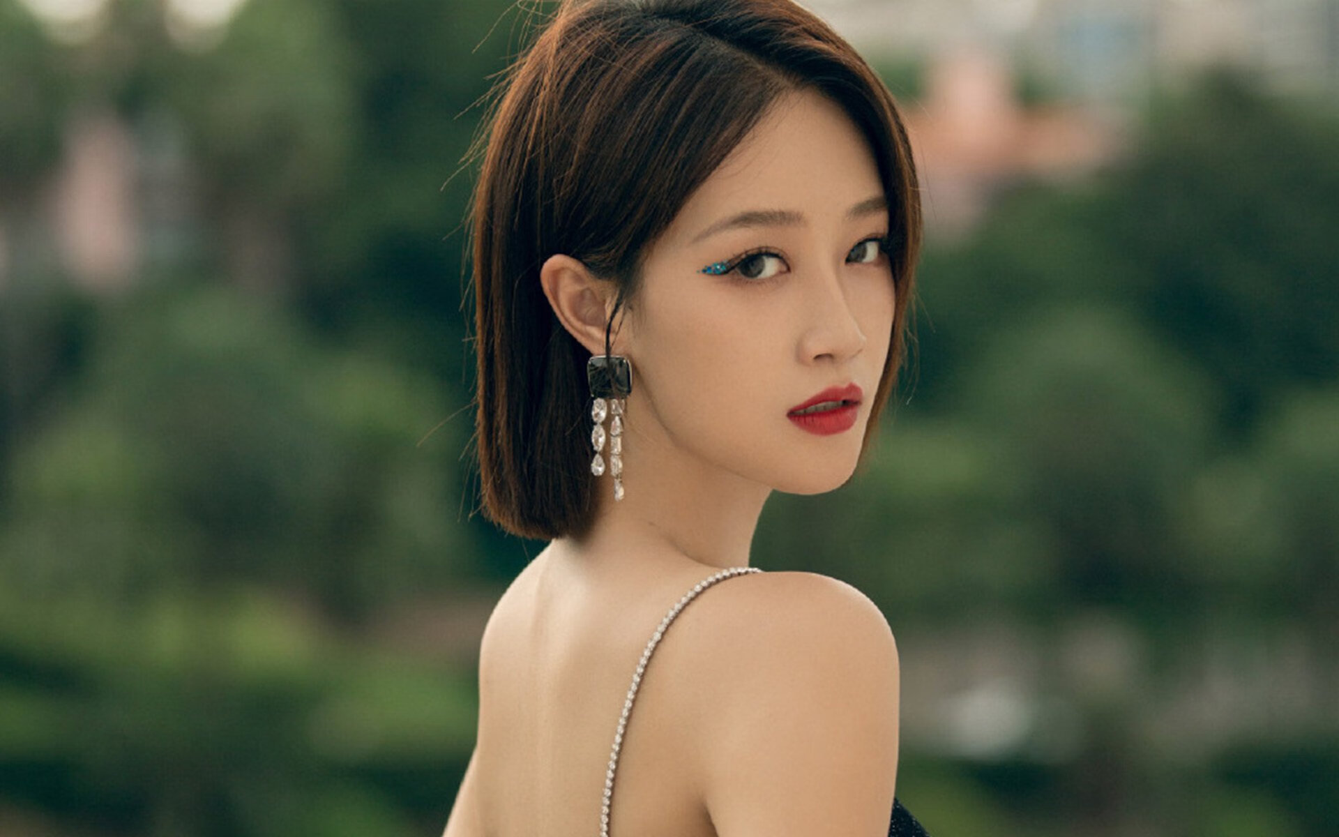 外线火力强的球队如何对抗内线强队，外线球员和内线球员