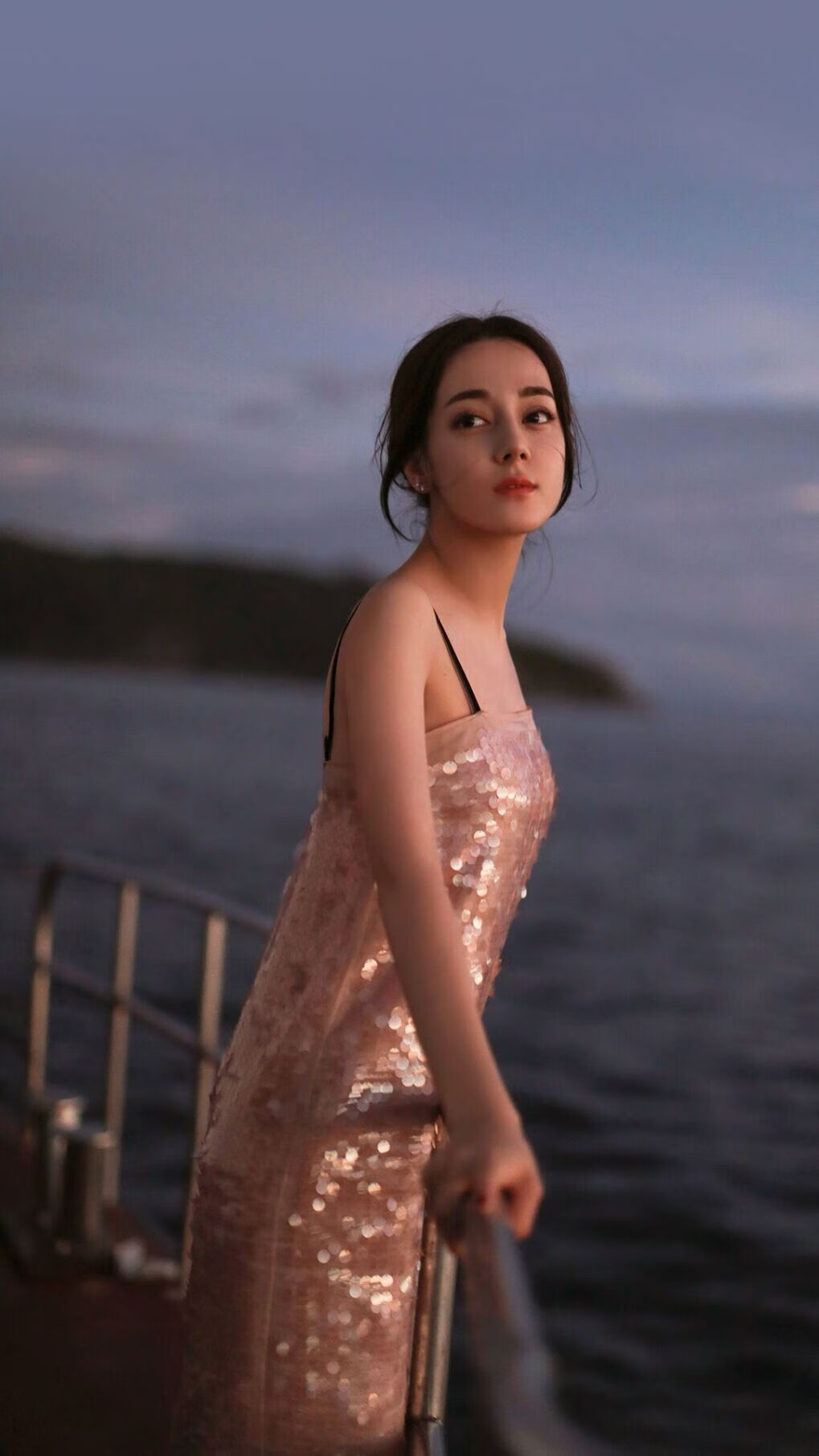 基：他用扎实的防守功底帮助全黑队从容应对对手的强攻，基lof